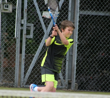 Marcus Davis plays a shot